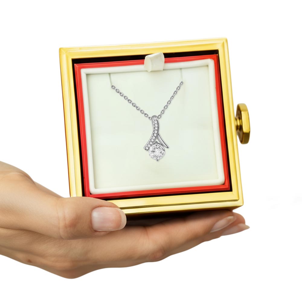 Alluring Beauty Sensa Sentiments Necklace